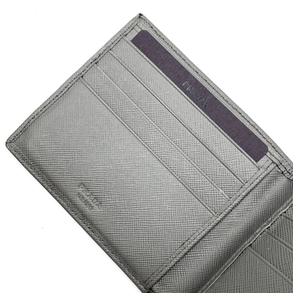 PRADA SAFFIANO Bi-Fold Wallet in Mercurio (Grey) BNIB - Picture 3 of 12